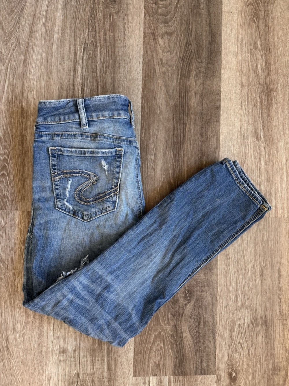 Silver Suki Women's Distressed Slim Jeans